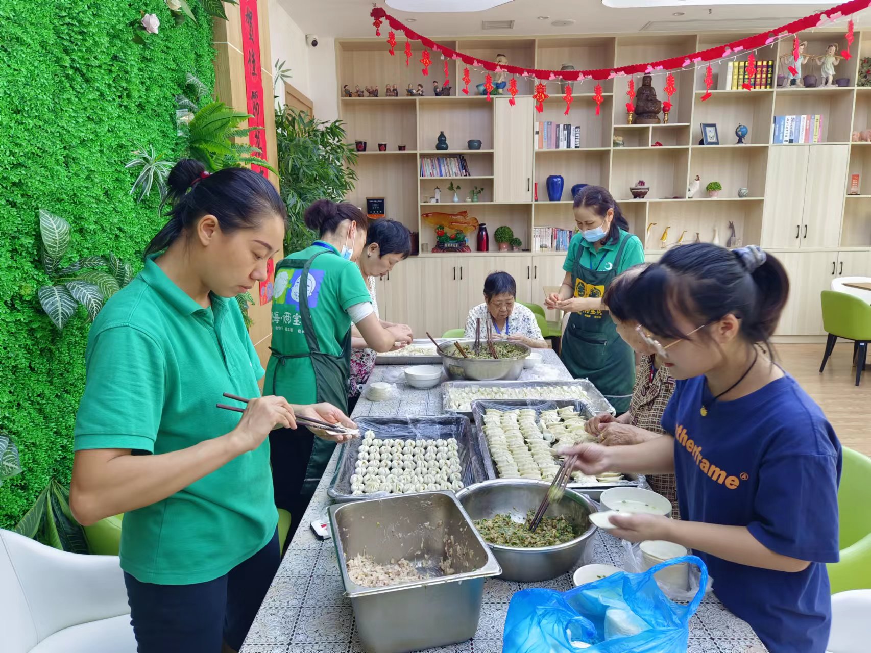 包餃子、慶團圓、齊上陣 包餃子、慶團圓、齊上陣